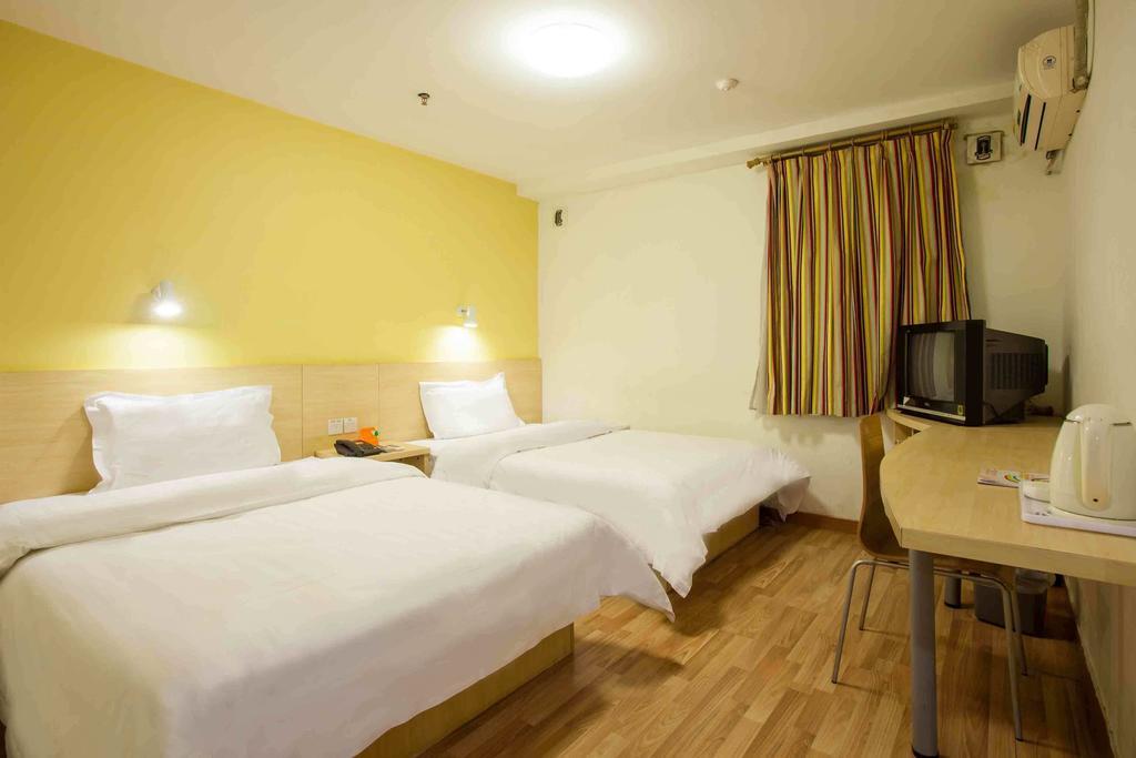 7Days Inn Chongqing Shapingba Pedestrian Street Номер фото